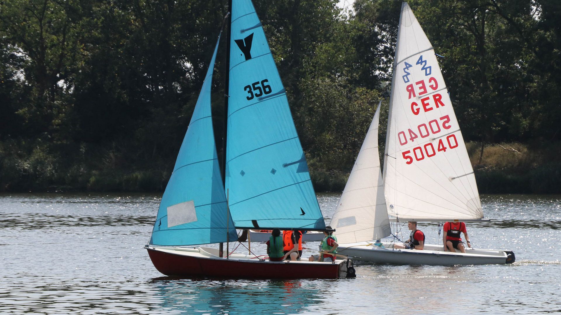 Segelboote auf der Elbe 